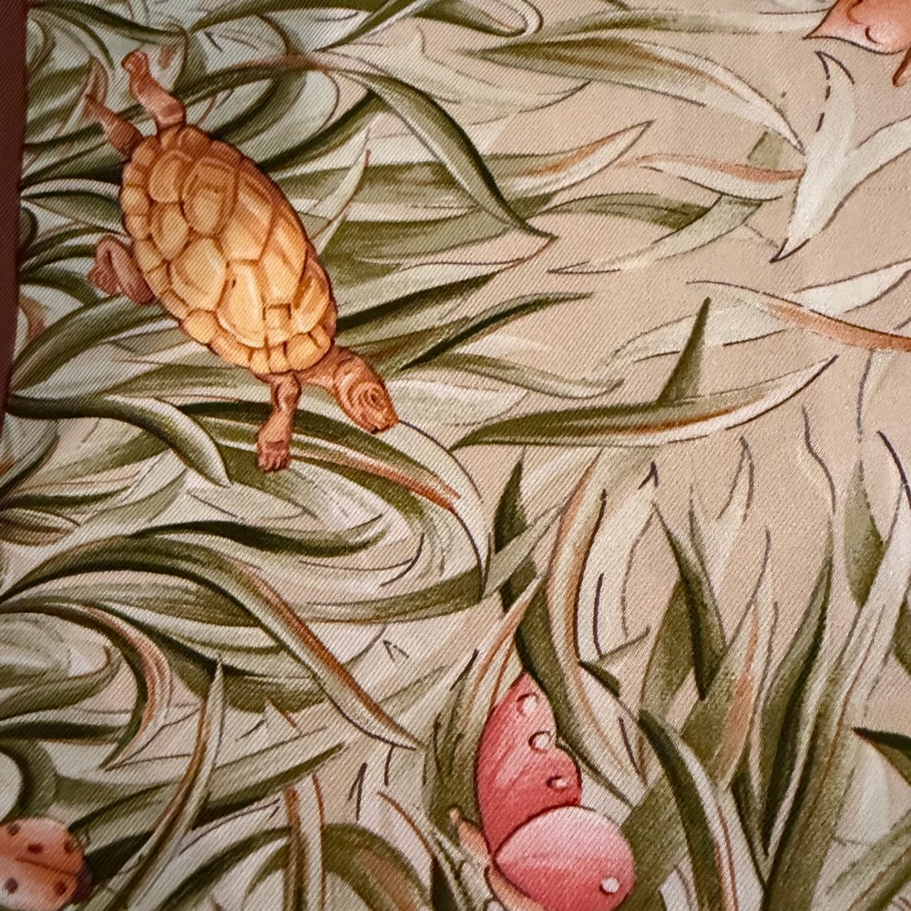 Tiffany & Co. Silk scarf with Green and Brown Nature Motif - Picture 2 of 8